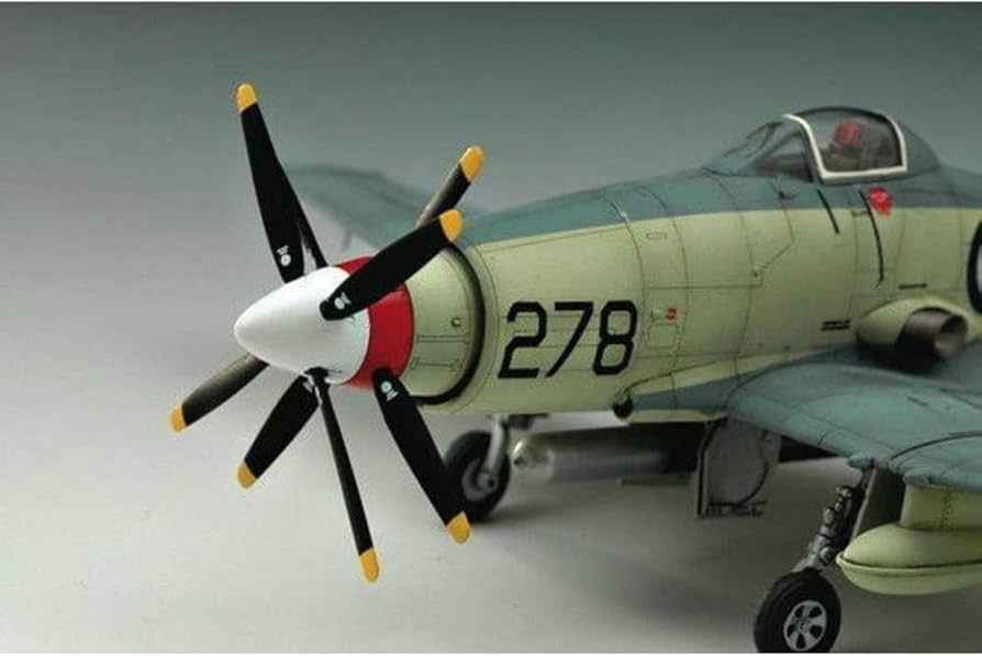トランペッター 1/72 ワイバーンS.4後期型 プラモデル wgteh8f Amazon | トランペッター 1/72 ワイバーンS.4後期型 プラモデル